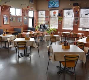 Claxon S Smokehouse Grill Altoona Des Moines Zomato Restaurants In Altoona Ia Open On Christmas Day 2021